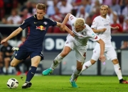 开云体育官方网站-阿斯顿维拉主场踢平，中游位置继续保持