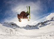 开云体育中国-逆转之夜，布克统治全场，凯尔特人翻盘广东队