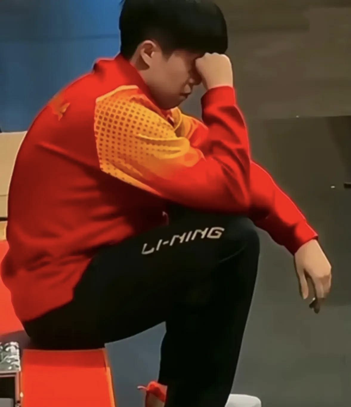 英国乒乓球队爆冷中国乒乓球队，王皓统治全场的简单介绍