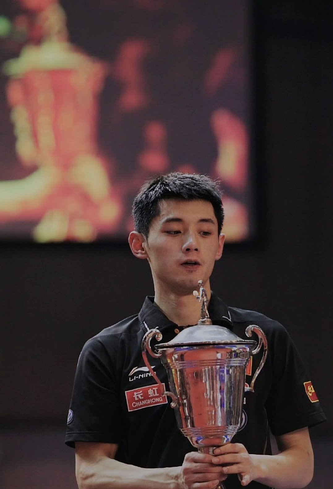 日本乒乓球队翻盘波兰乒乓球队，张继科统治全场的简单介绍