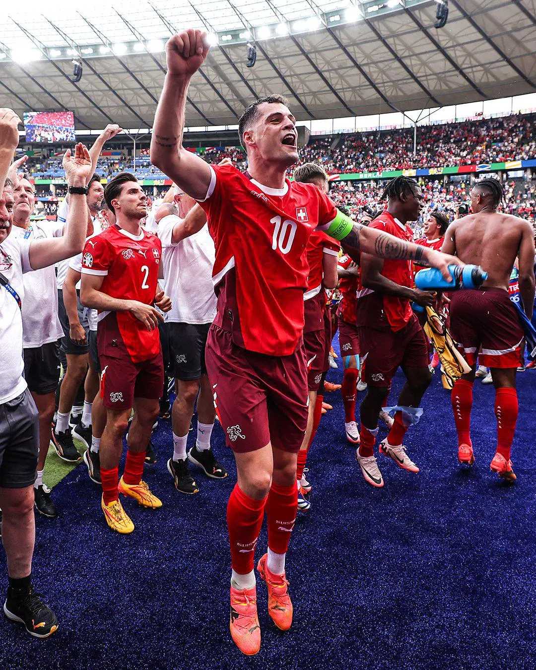 意大利挑战比利时，力图晋级年欧洲杯决赛圈的简单介绍