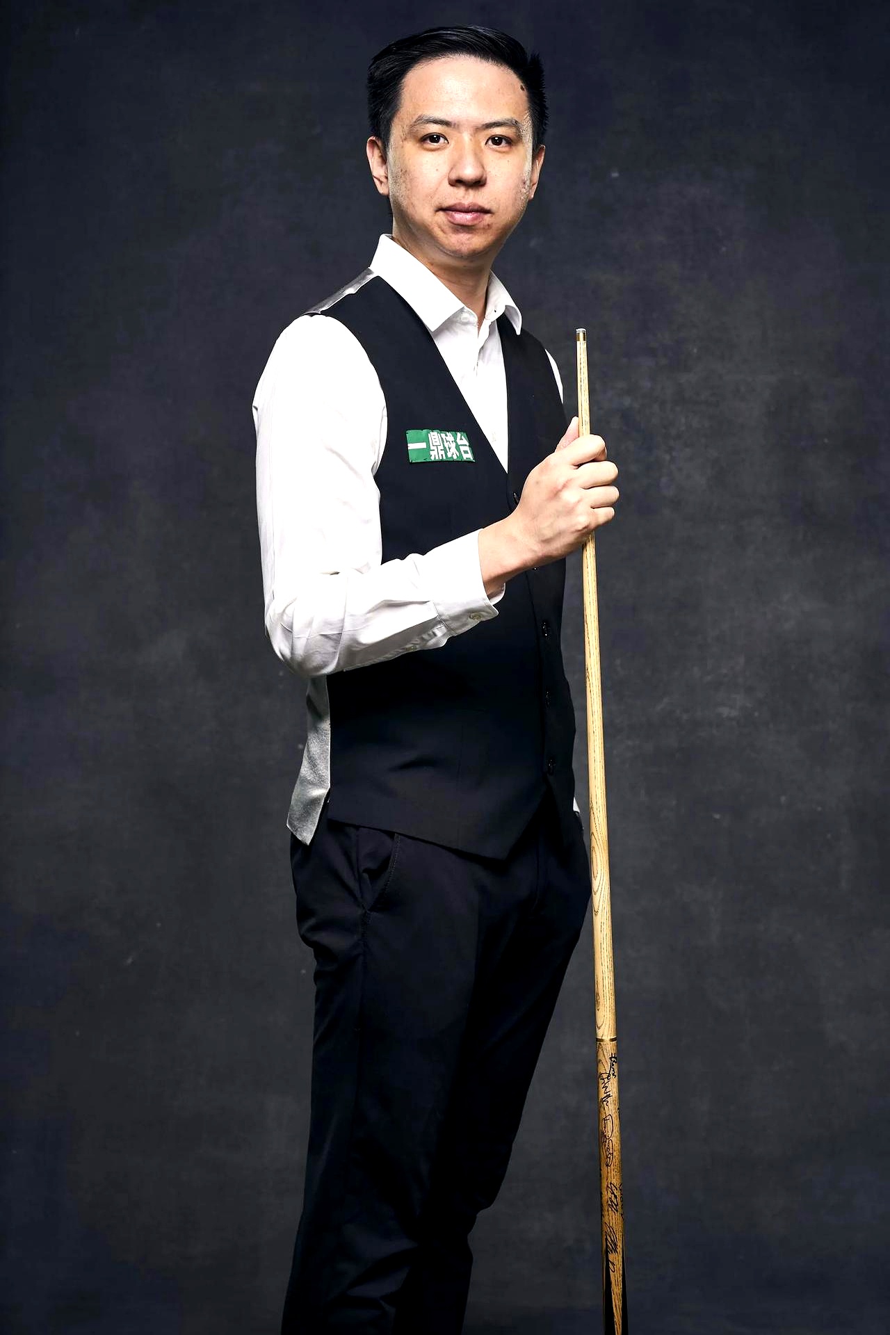 关于精湛技艺赢得掌声，球员风采一览无余的信息