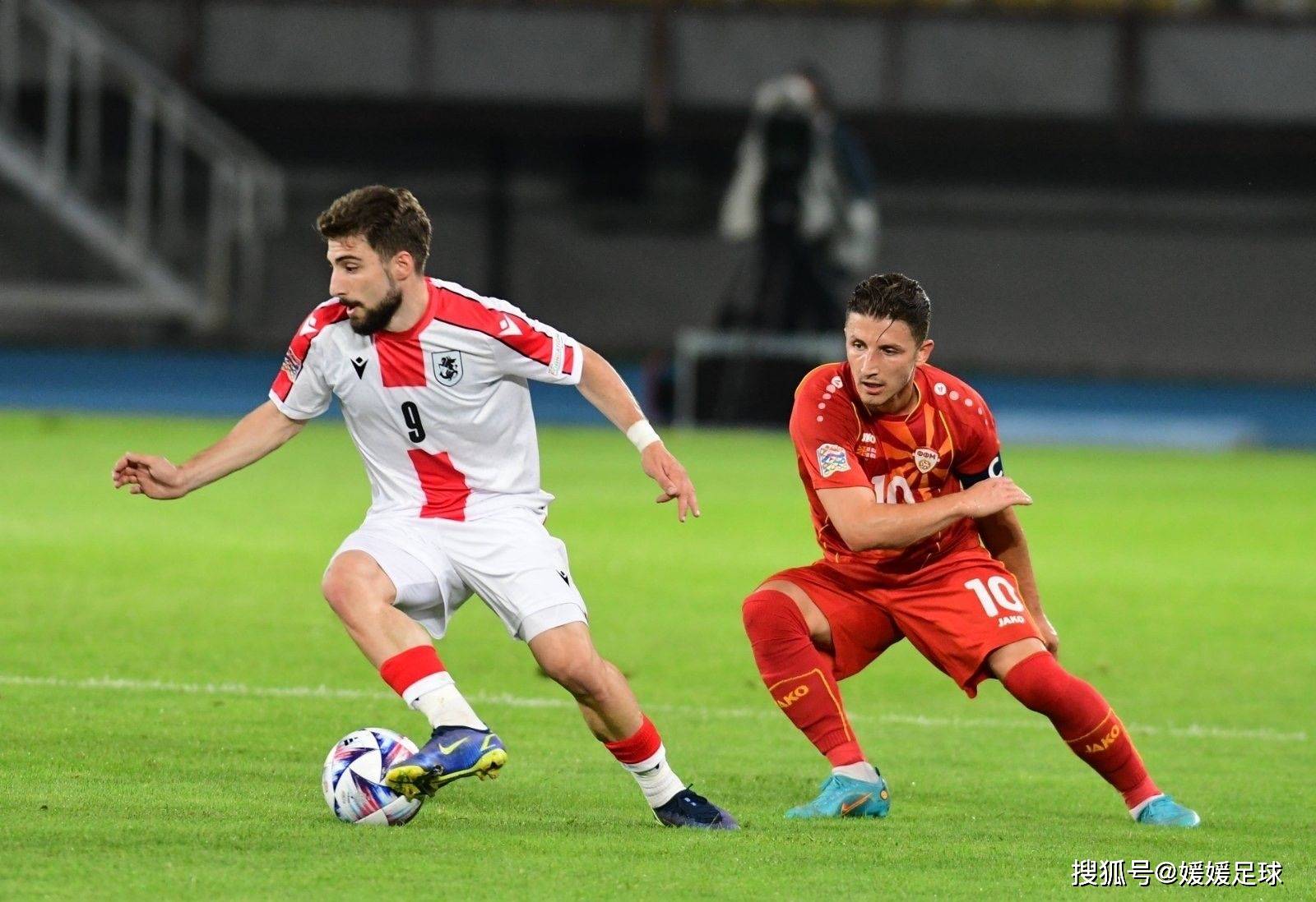 格鲁吉亚足球明星再次崭露头角