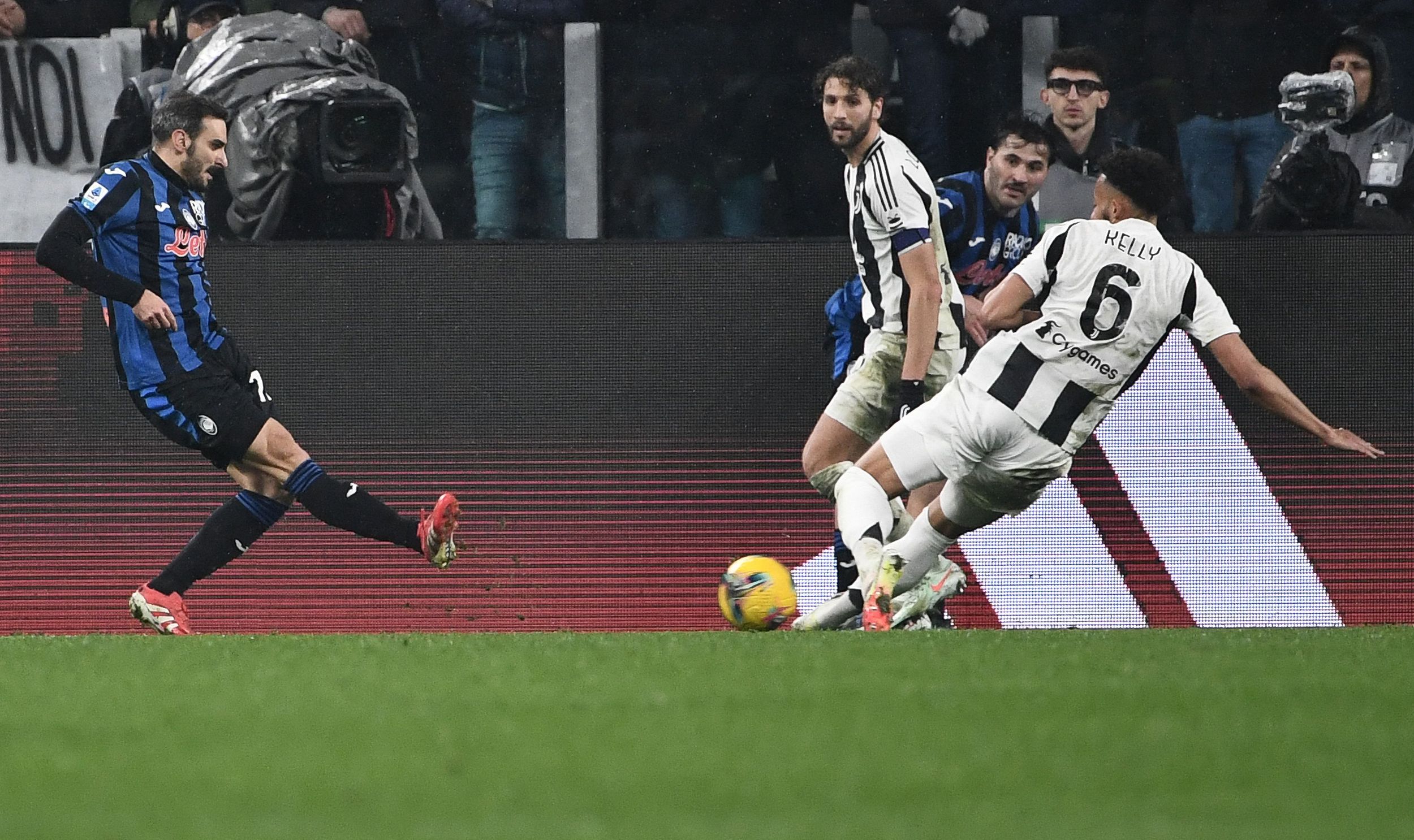 关于尤文图斯主场小胜亚特兰大，巴黎再度壮行的信息