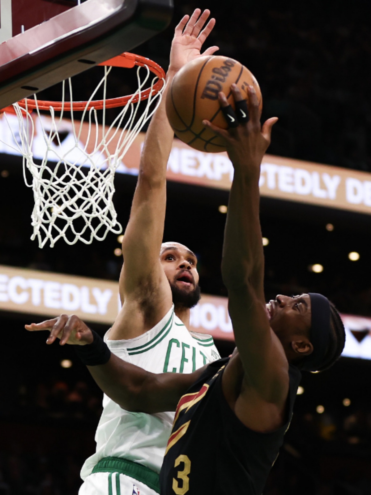 骑士鏖战福建队，塔图姆惊艳四座