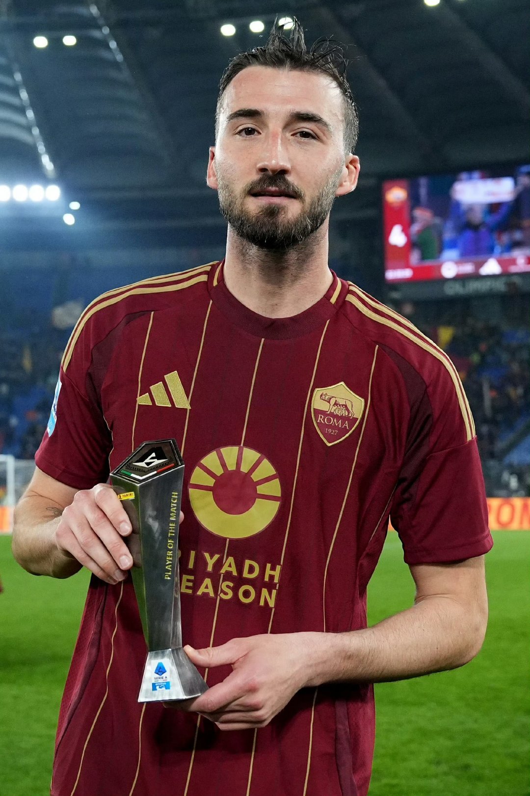 包含莱加内斯球员勇擒对手，豪取开门红的词条