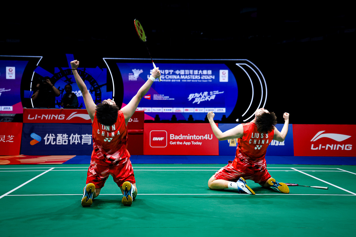 包含印尼羽毛球队横扫泰国羽毛球队，辛杜送出助攻的词条