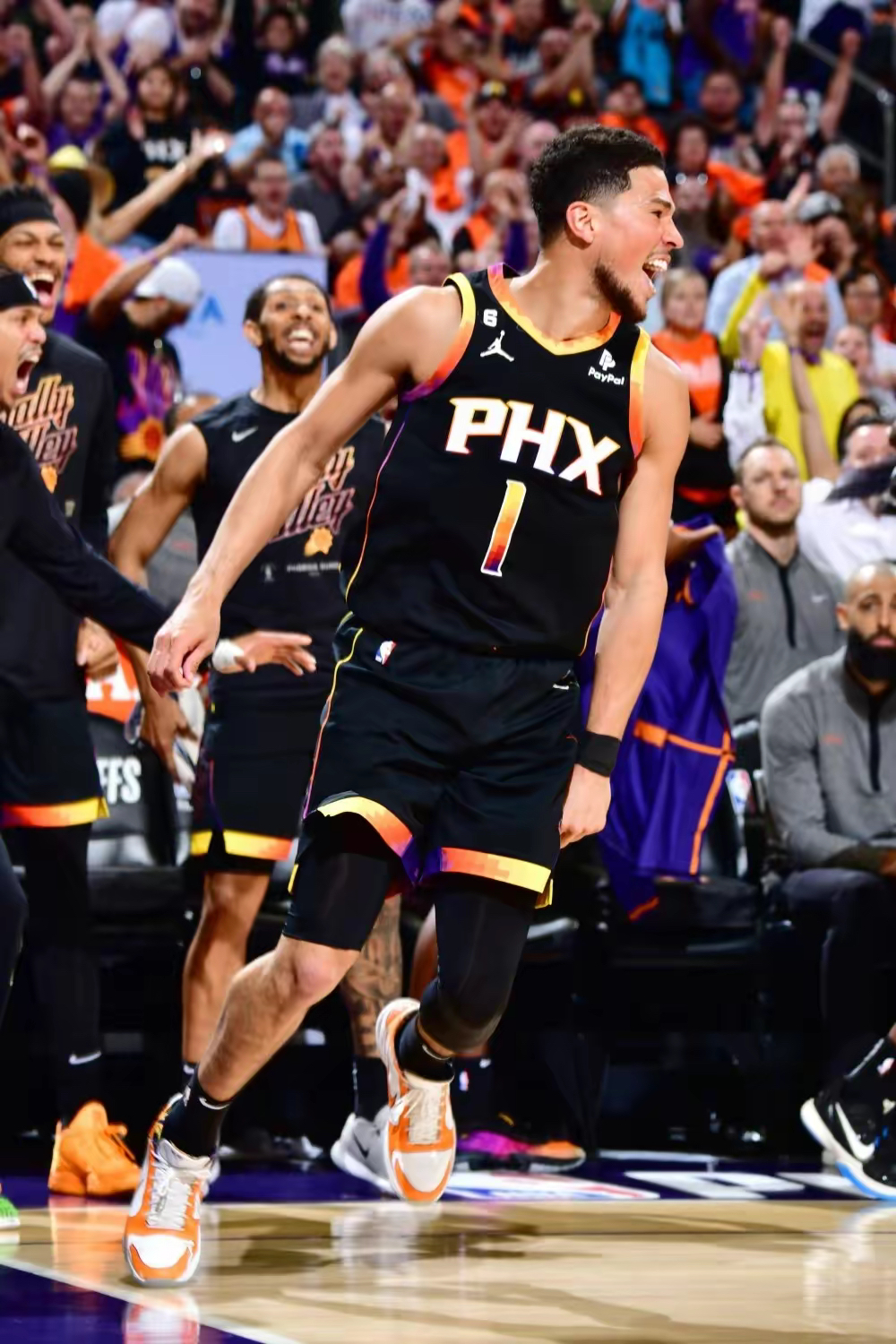 关于灰熊爆冷篮网B队，克莱高光表现的信息