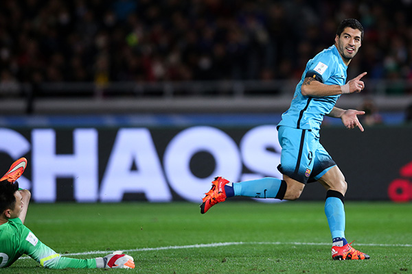 丹麦轻取秘鲁，苏亚雷斯完成帽子戏法的简单介绍