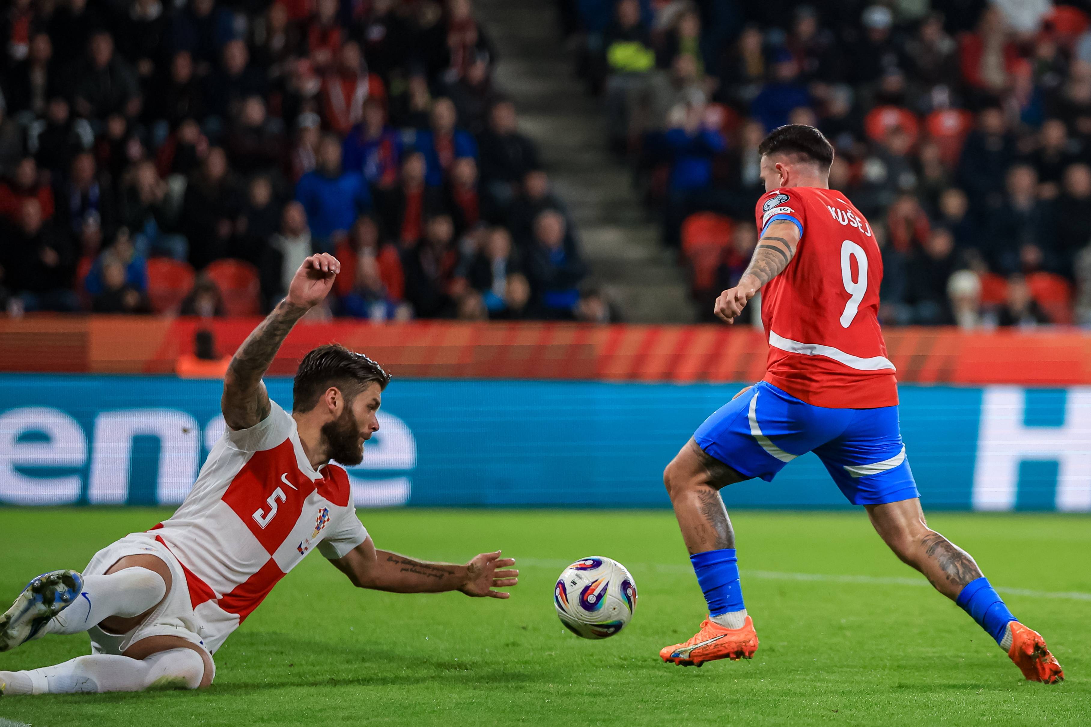 关于捷克胜奥地利,欧洲杯预选赛晋级颇有希望!的信息 关于捷克胜奥地利,欧洲杯预选赛晋级颇有希望!的信息