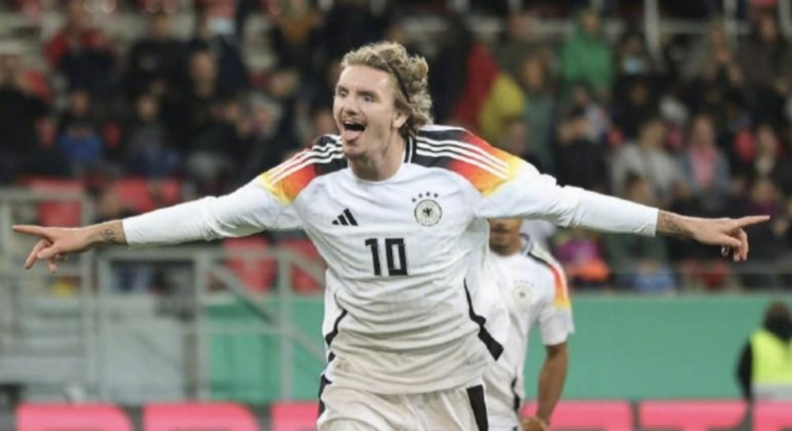 斯洛伐克队实力较弱，无缘晋级