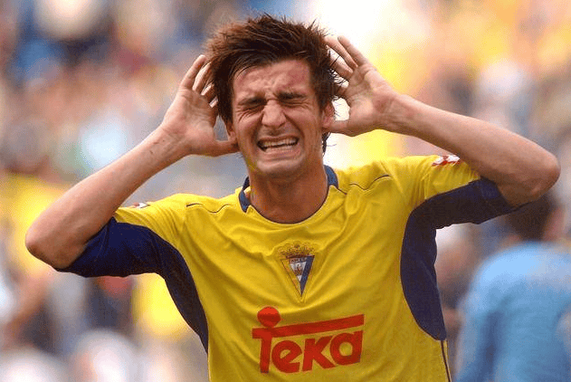 阿尔梅里亚小将出色表现，受球迷热捧