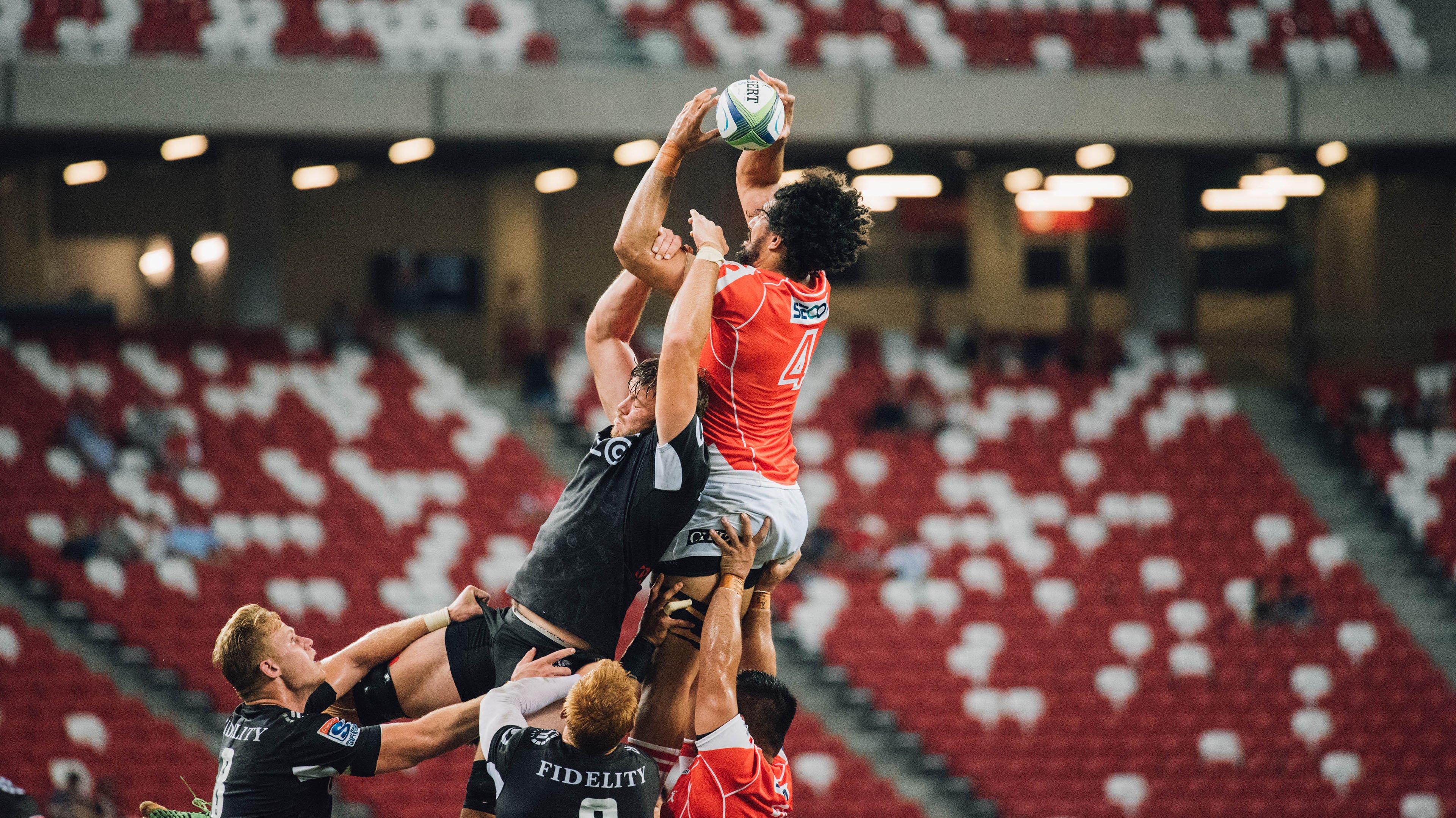 狼王咆哮北岸花园，爱德华兹用个人英雄主义在绿军主场写下新时代宣言