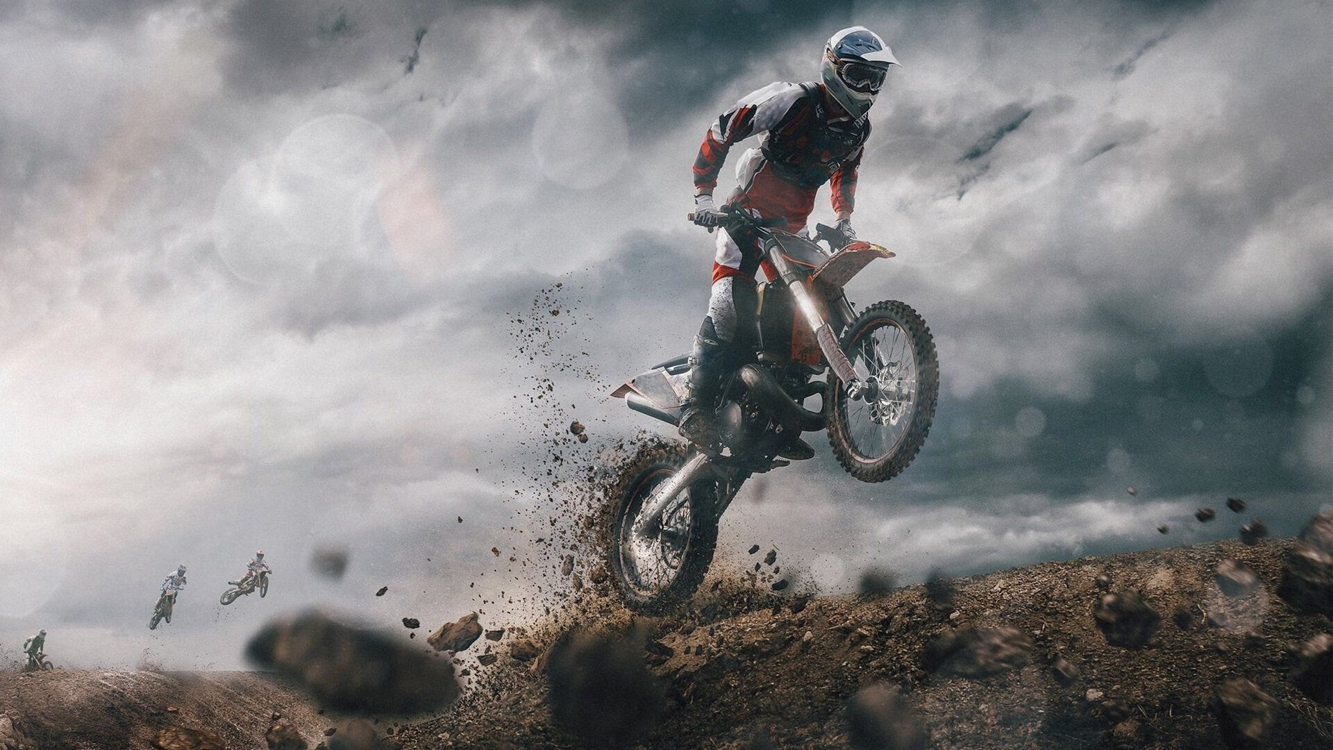 赛道与球场的双重奏，霍勒迪街道赛称王，广东加时鏖战晋军