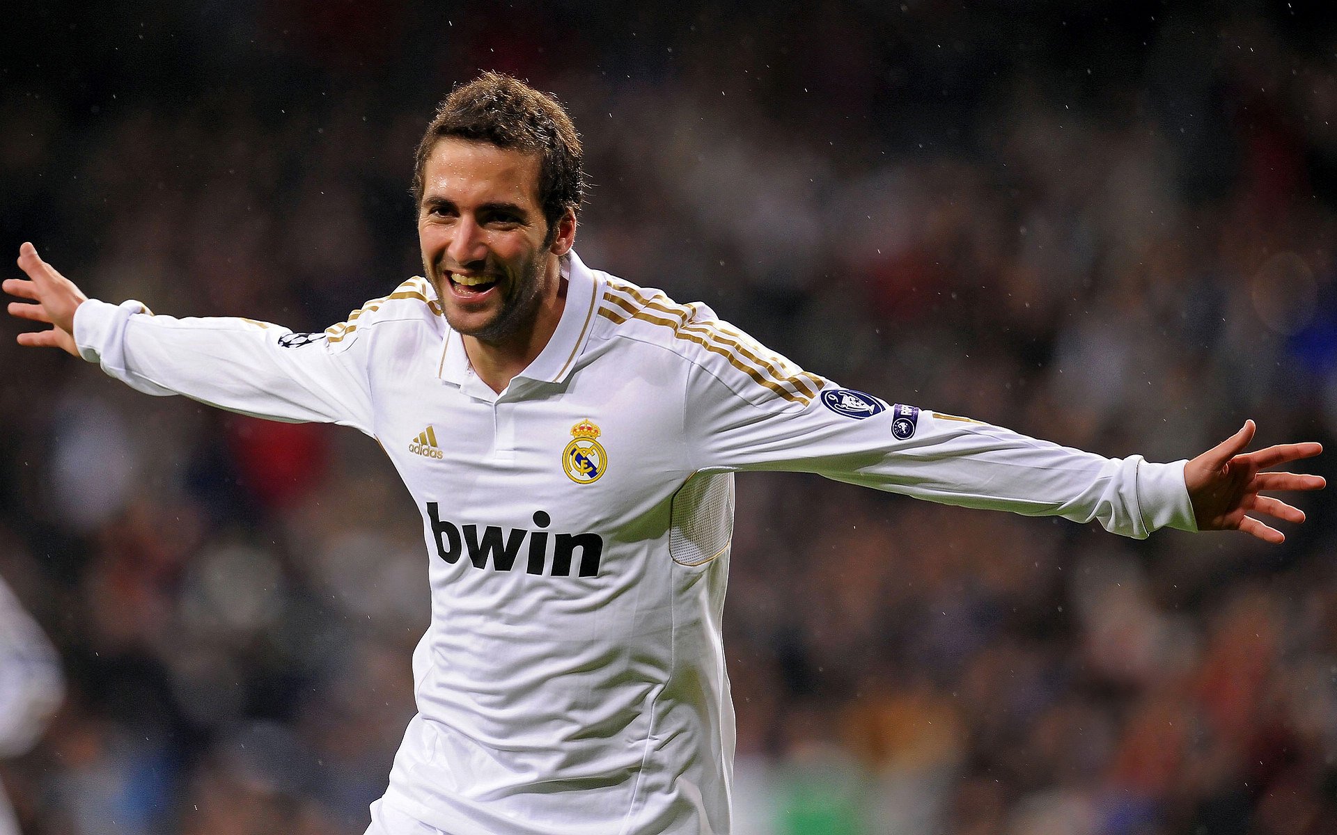 英超争冠之夜，阿拉巴压制级发挥改写剧本